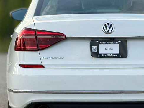 Used 2017 Volkswagen Passat 1.8T SE FWD image 13