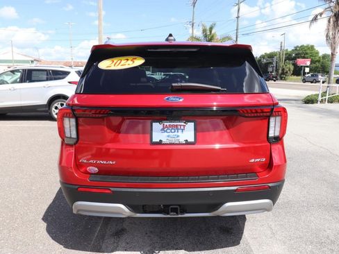 Certified 2025 Ford Explorer Platinum w/ LUX Leather Package AWD/4WD image 10