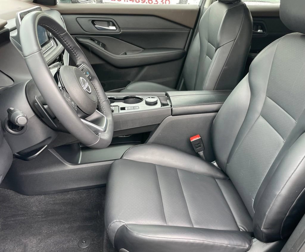 Certified 2023 Nissan Rogue SV w/ SV Premium B Package AWD/4WD image 7