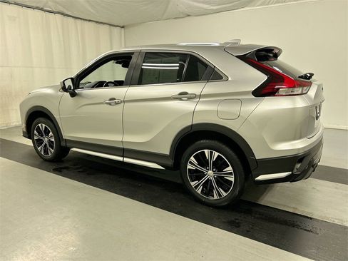 Used 2022 Mitsubishi Eclipse Cross SEL image 6