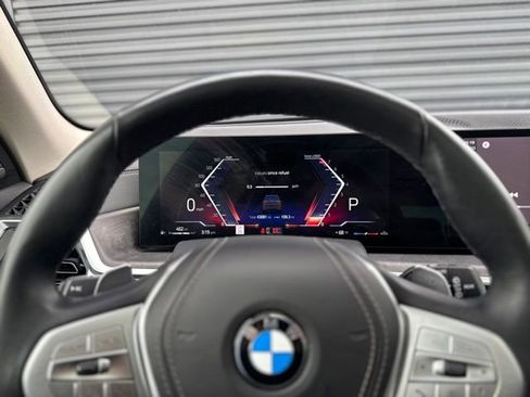 Used 2023 BMW X7 xDrive40i w/ Premium Package AWD/4WD image 21