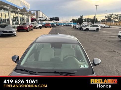 Used 2023 Kia Forte LXS w/ LXS Technology Package FWD image 9