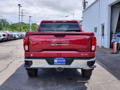 Used 2019 GMC Sierra 1500 SLE w/ SLE Value Package AWD/4WD image 4