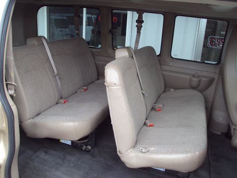 Used 2011 Chevrolet Express 1500 LT w/ LT Preferred Equipment Group image 13