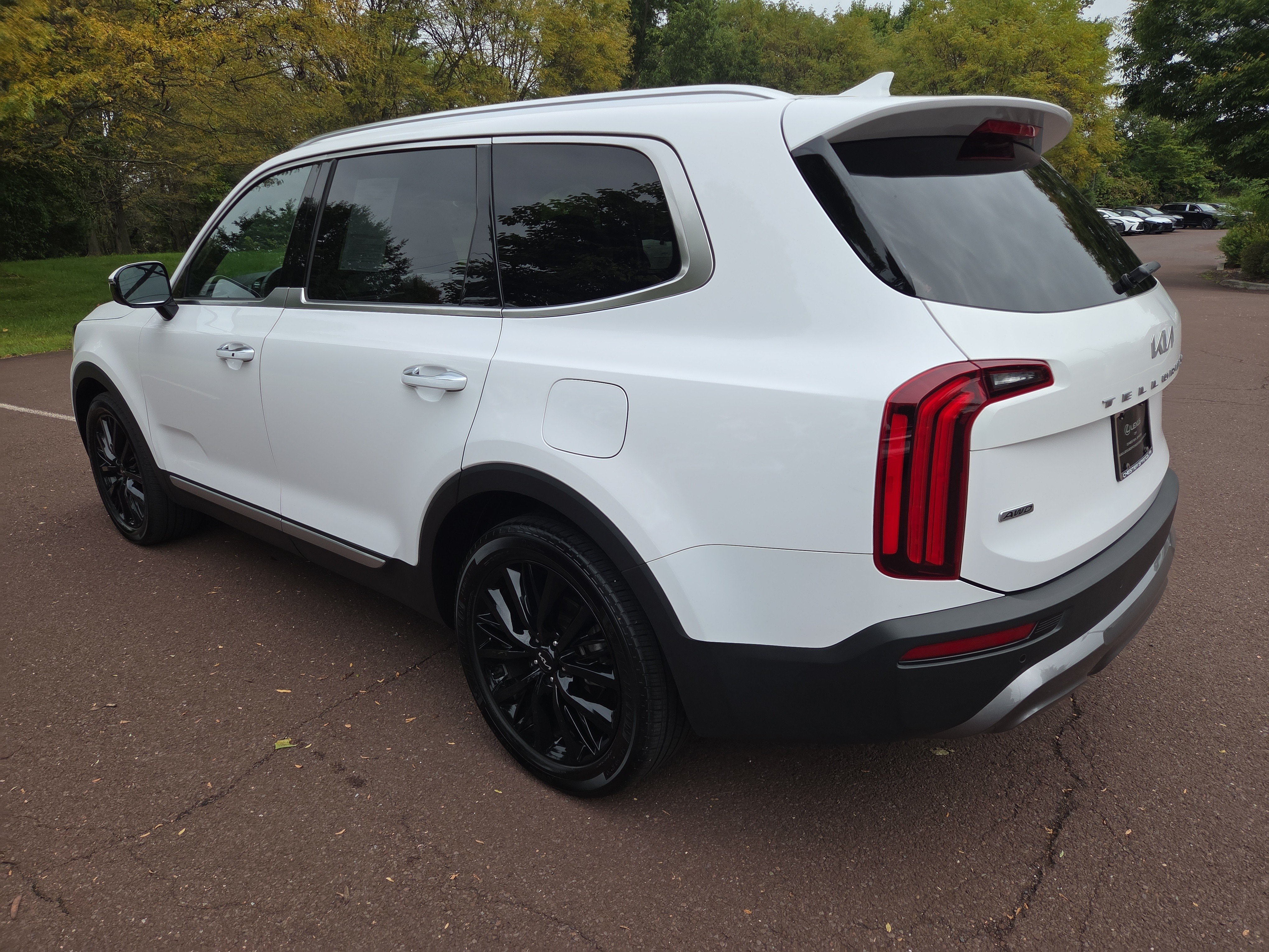 Used 2022 Kia Telluride SX w/ SX Prestige Package AWD/4WD image 5