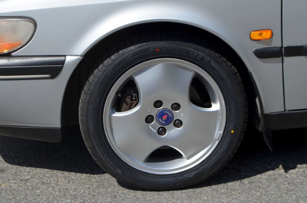 Used 1997 Saab 900 S FWD image 3
