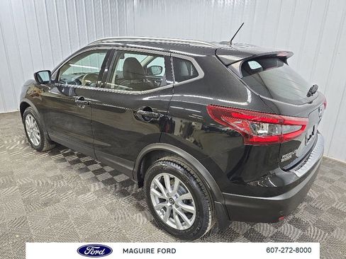 Used 2022 Nissan Rogue Sport SV w/ Technology Package AWD/4WD image 11
