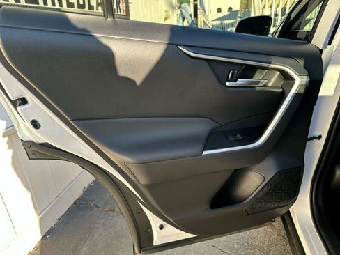 Used 2023 Toyota RAV4 XLE Premium image 23