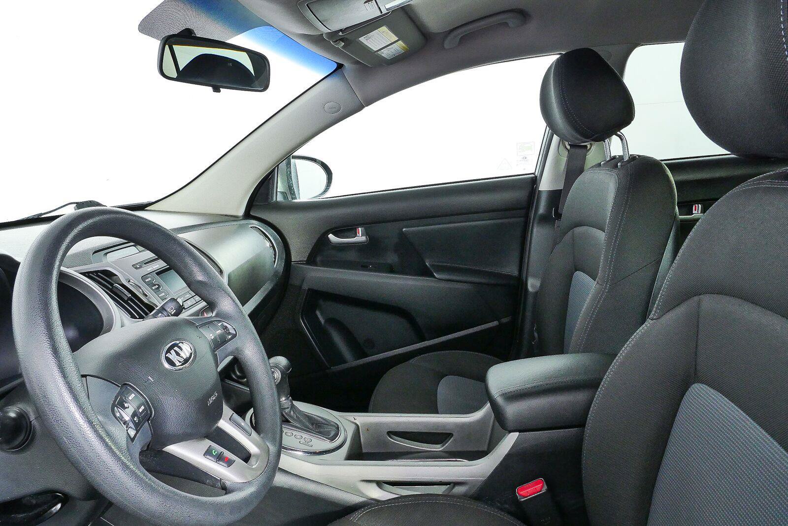 Used 2016 Kia Sportage LX FWD image 6
