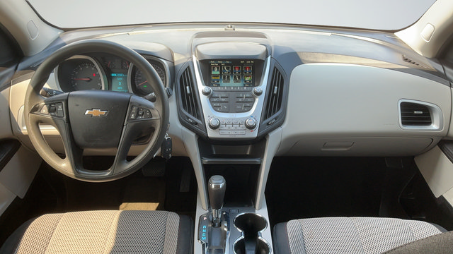 Used 2017 Chevrolet Equinox LS FWD image 9