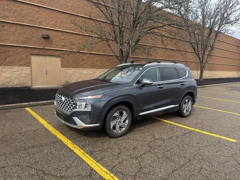 Used 2022 Hyundai Santa Fe SEL w/ Convenience + Premium Package image 4