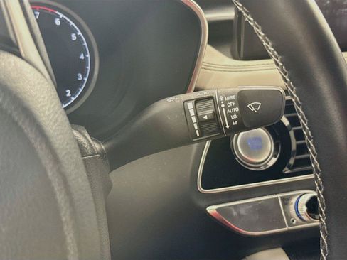 Used 2023 Genesis G70 3.3T w/ Sport Prestige Package RWD image 9