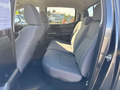 Used 2017 Toyota Tacoma SR5 w/ Tow Package image 15