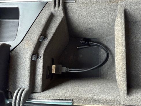 Used 2014 Mercedes-Benz GL 550 4MATIC image 44