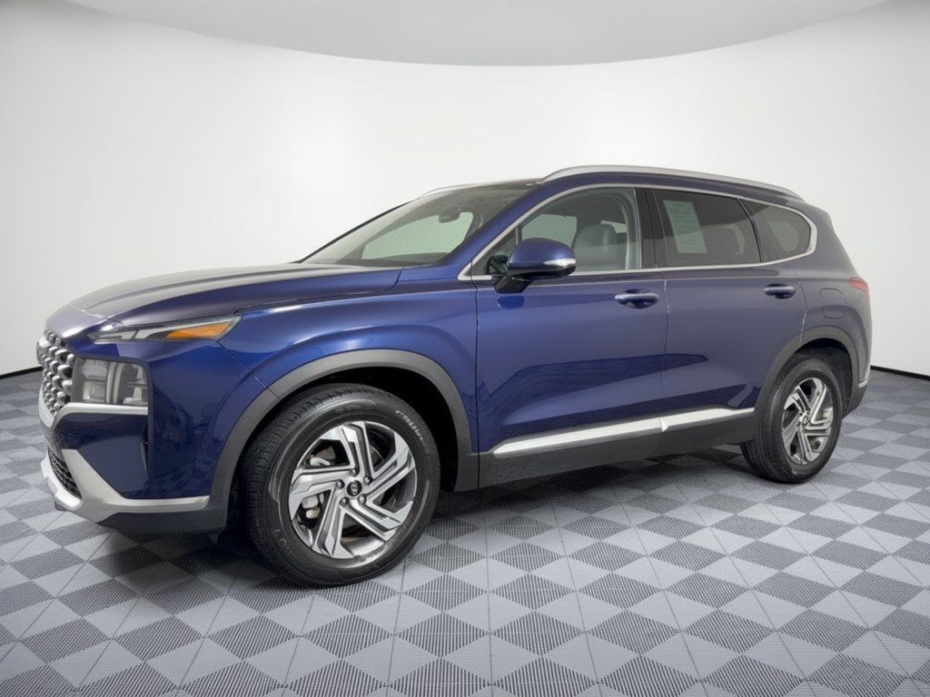 Used 2023 Hyundai Santa Fe SEL w/ Premium Package FWD image 2