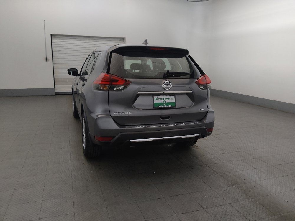 Used 2017 Nissan Rogue S AWD/4WD image 6