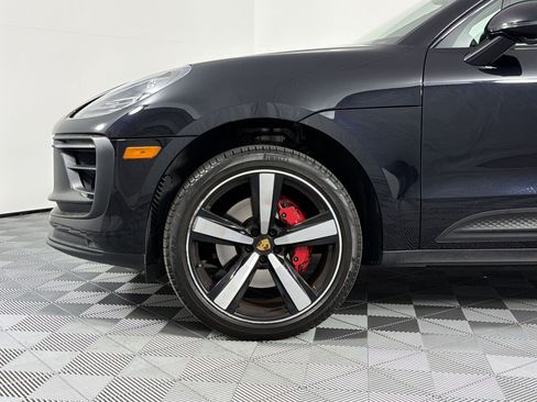 Certified 2024 Porsche Macan S AWD/4WD image 13