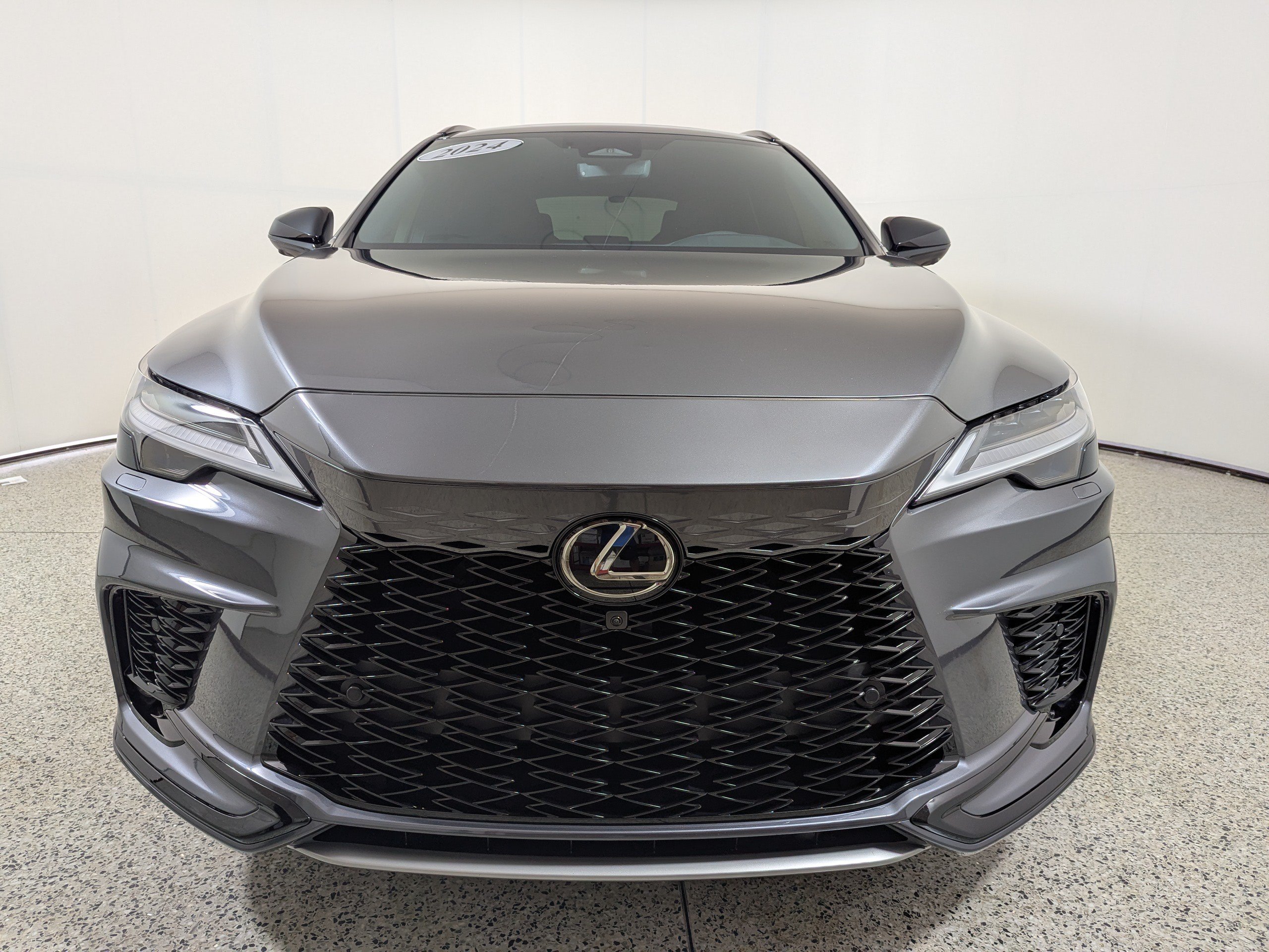 Used 2024 Lexus RX 500h F Sport w/ Convenience Package AWD/4WD image 2
