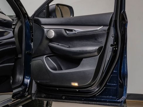 Used 2024 INFINITI QX55 Essential w/ Accent Package image 46