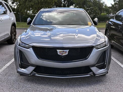 Used 2023 Cadillac CT5 V w/ Platinum Package RWD image 9