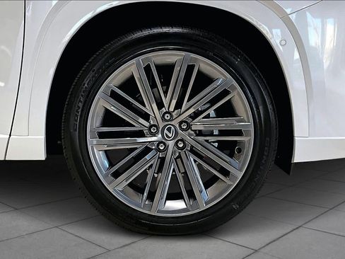 New 2026 Lexus TX 350 Luxury image 9