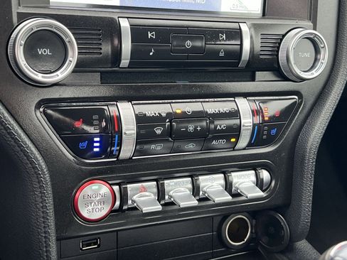 Used 2021 Ford Mustang GT Premium w/ Equipment Group 401A image 21