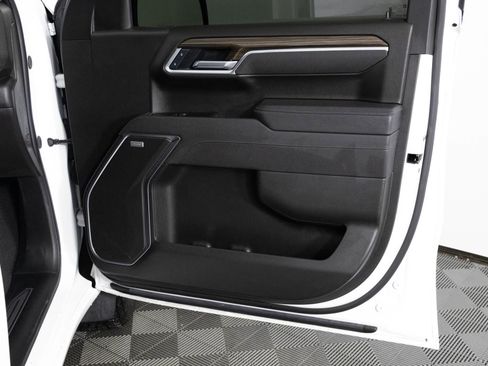 Certified 2025 Chevrolet Silverado 1500 RST image 38