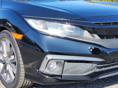 Used 2019 Honda Civic EX image 4