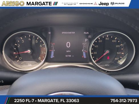Used 2018 Jeep Compass Latitude w/ Popular Equipment Group FWD image 29