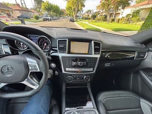 Used 2012 Mercedes-Benz ML 63 AMG 4MATIC w/ AMG Performance Pkg image 48