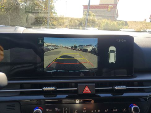 New 2026 Kia Sportage EX image 23