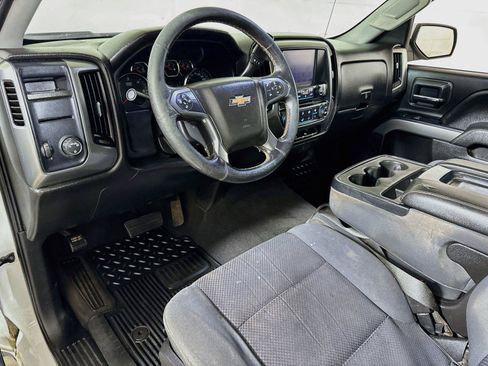Used 2019 Chevrolet Silverado 1500 LT RWD image 7
