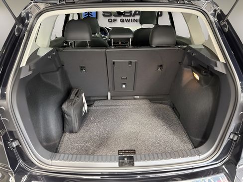 Used 2023 Volkswagen Taos SE w/ Panoramic Sunroof Package FWD image 36