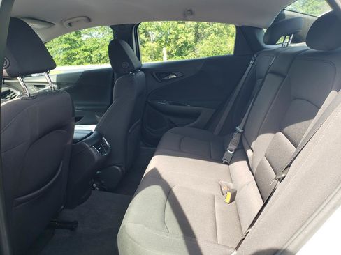 Used 2022 Chevrolet Malibu LT FWD image 13