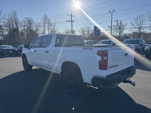 Used 2024 Chevrolet Silverado 1500 LT Trail Boss w/ LT Trail Boss Premium Package image 18