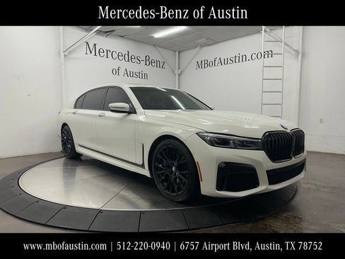 Used 2022 BMW 740i w/ M Sport Package RWD image 1