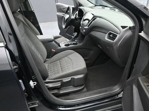 Used 2023 Chevrolet Equinox LT FWD image 16