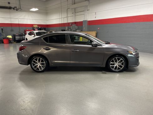 Used 2019 Acura ILX w/ Premium Package image 6