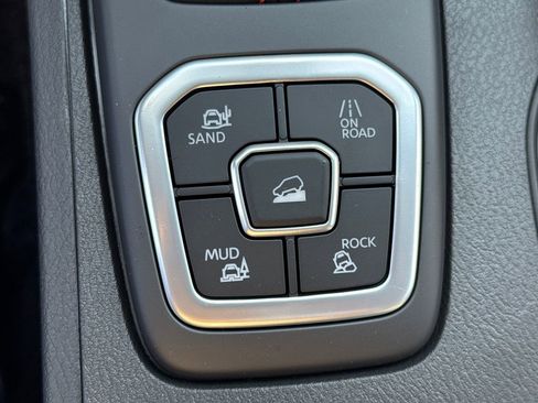 New 2026 Nissan Frontier PRO-4X w/ Pro Premium Package AWD/4WD image 36