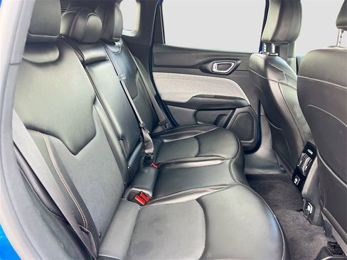 Used 2023 Jeep Compass Latitude image 27