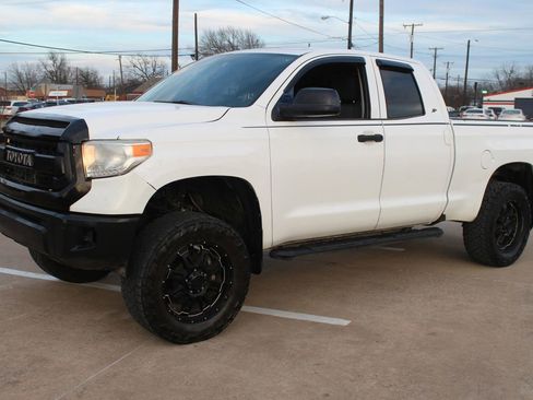 Used 2014 Toyota Tundra SR image 5