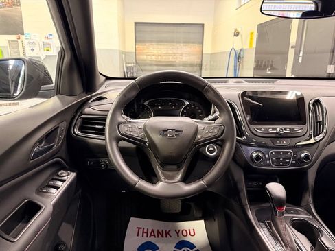 Used 2022 Chevrolet Equinox RS w/ RS Leather Package FWD image 23