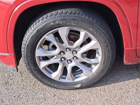 Used 2018 Chevrolet Traverse Premier image 9