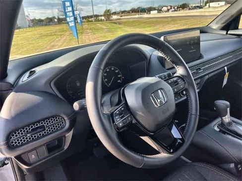 Certified 2026 Honda HR-V Sport image 15