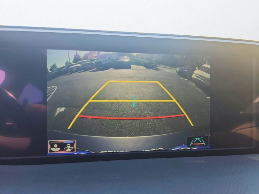 Used 2021 Lexus ES 300h w/ Premium Package FWD image 18