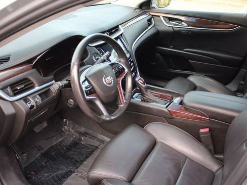 Used 2014 Cadillac XTS Luxury image 12