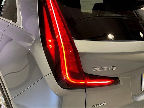 Used 2024 Cadillac XT4 Premium Luxury image 23
