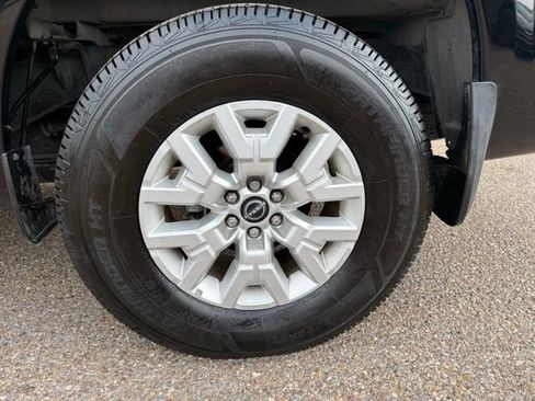 Certified 2023 Nissan Frontier SV w/ Technology Package RWD image 13