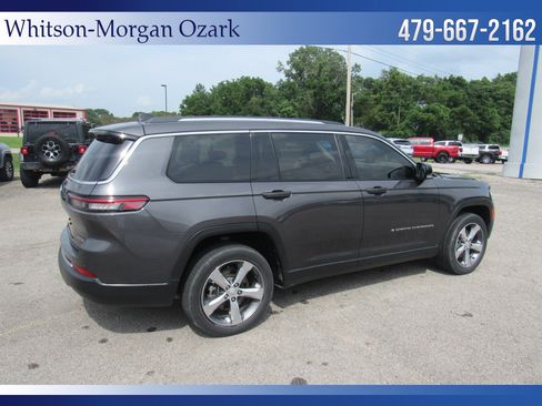 Used 2022 Jeep Grand Cherokee L Limited w/ Trailer Tow Group (B) image 11