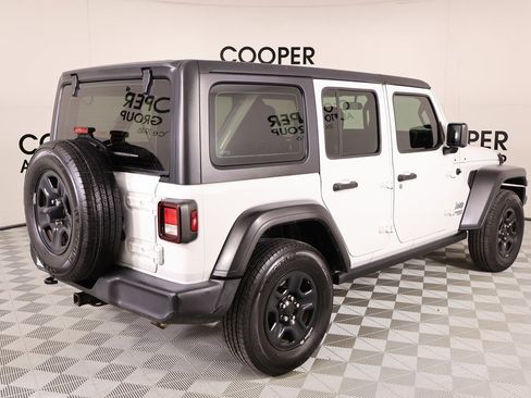 Used 2020 Jeep Wrangler Unlimited Sport image 19